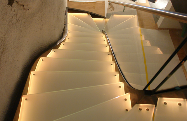 LED Treppe weiss